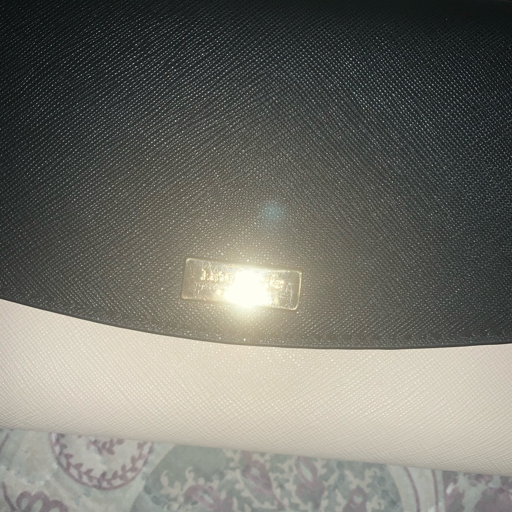 crossbody bag - Picture 2 of 8